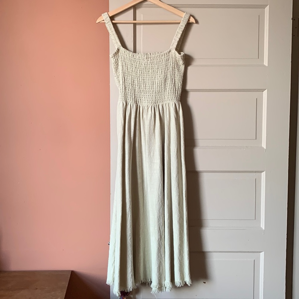 Zara smocked 100% cotton midi dress in light green - Small